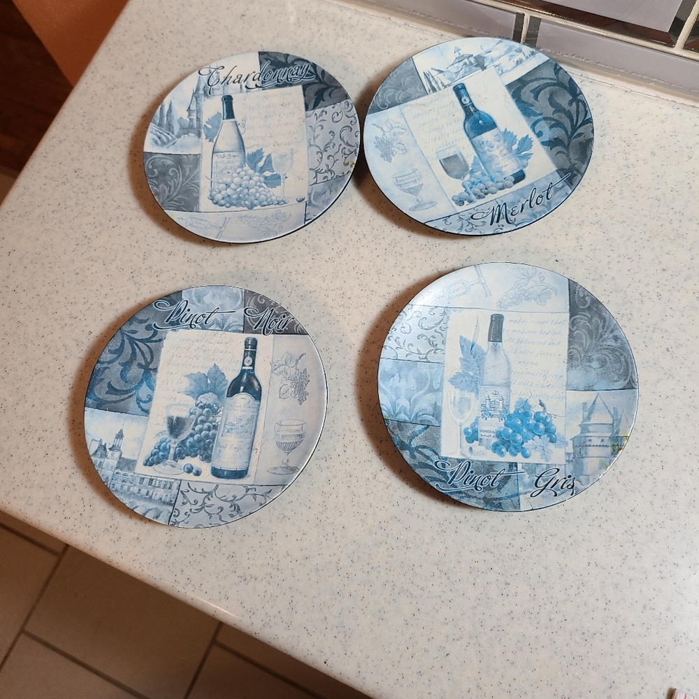 Wine decor set of 4 plates